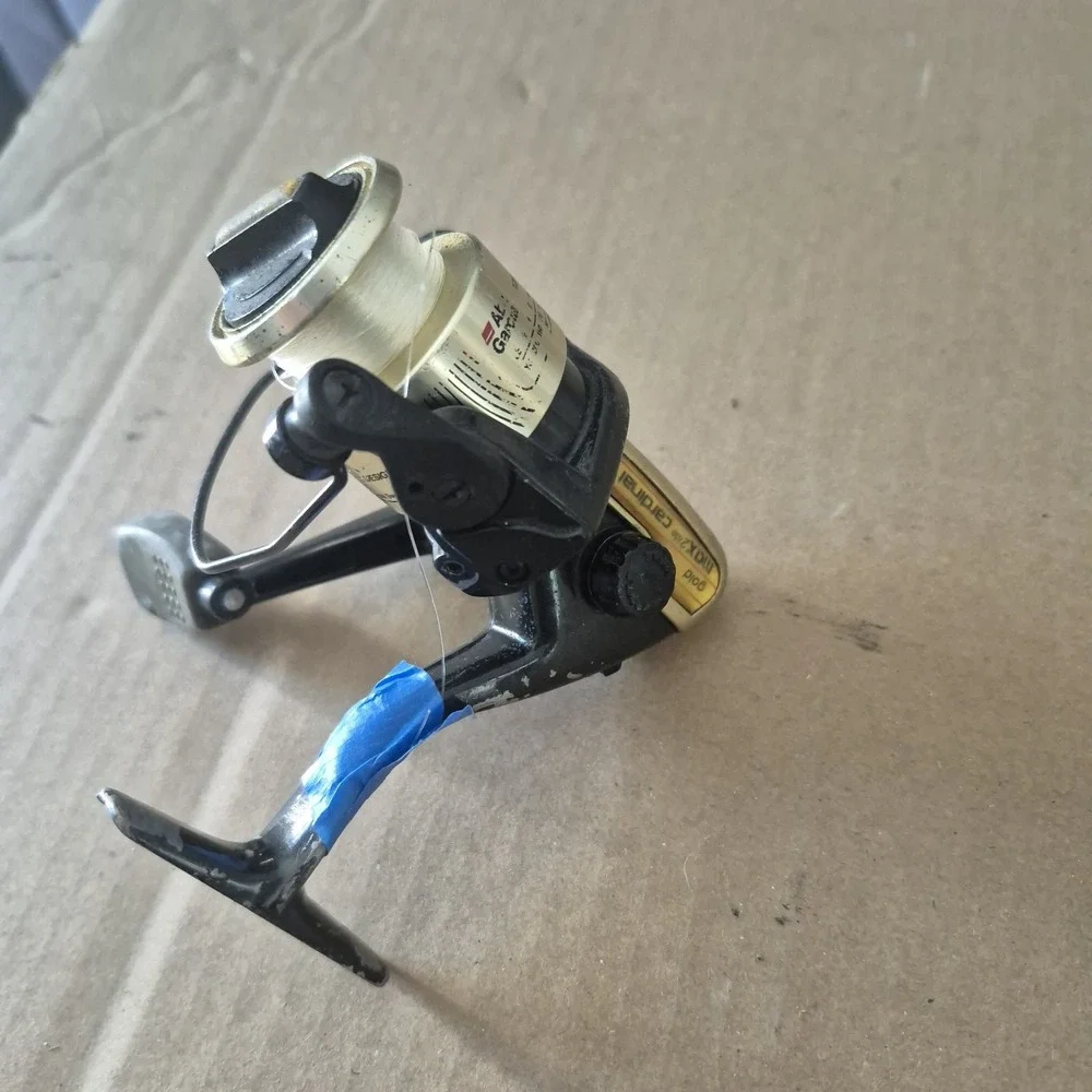 Abu Garcia Black Max Ultra Lite Cardinal Spinning Reel Hi Speed